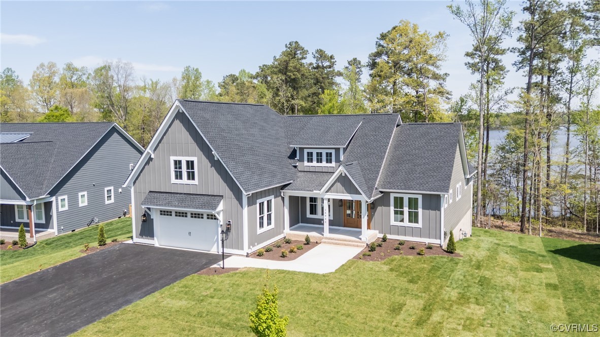 15930 Hidden Falls Dr