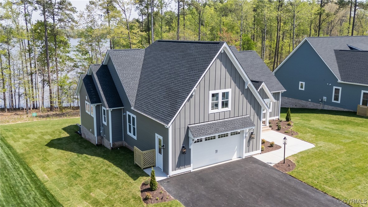 15930 Hidden Falls Dr