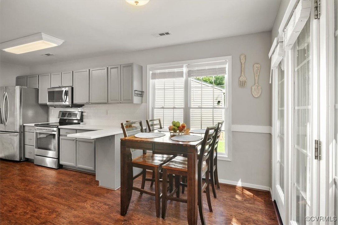 8867 Emerald Dunes Cir