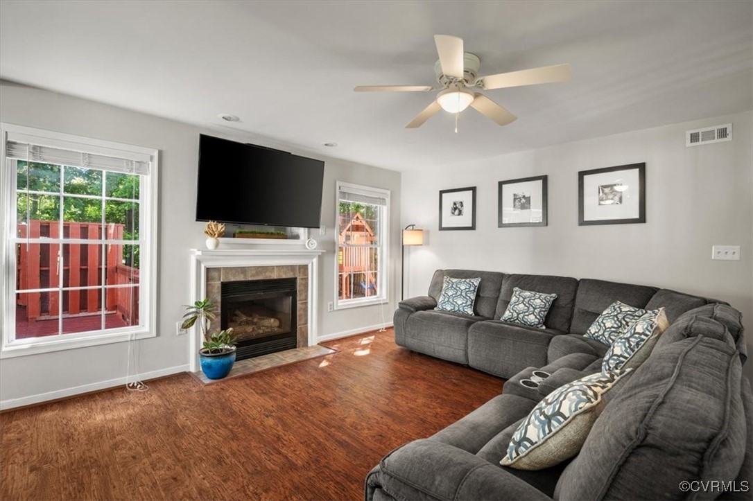 8867 Emerald Dunes Cir