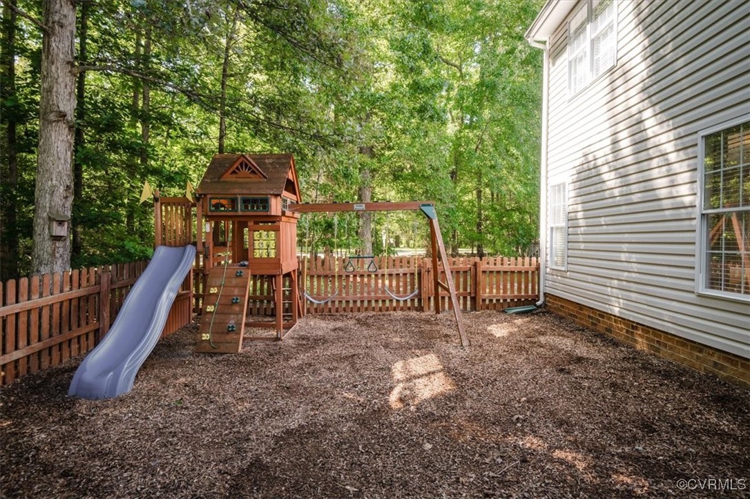 8867 Emerald Dunes Cir