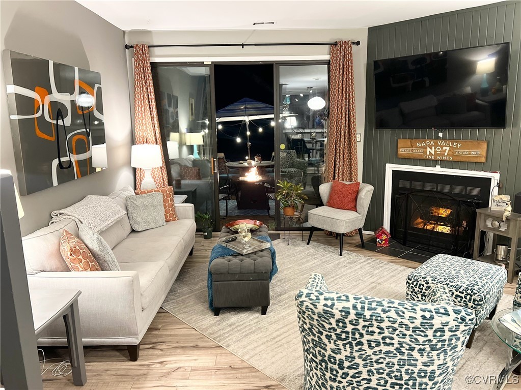 2844 Woodbridge Crossing Ct