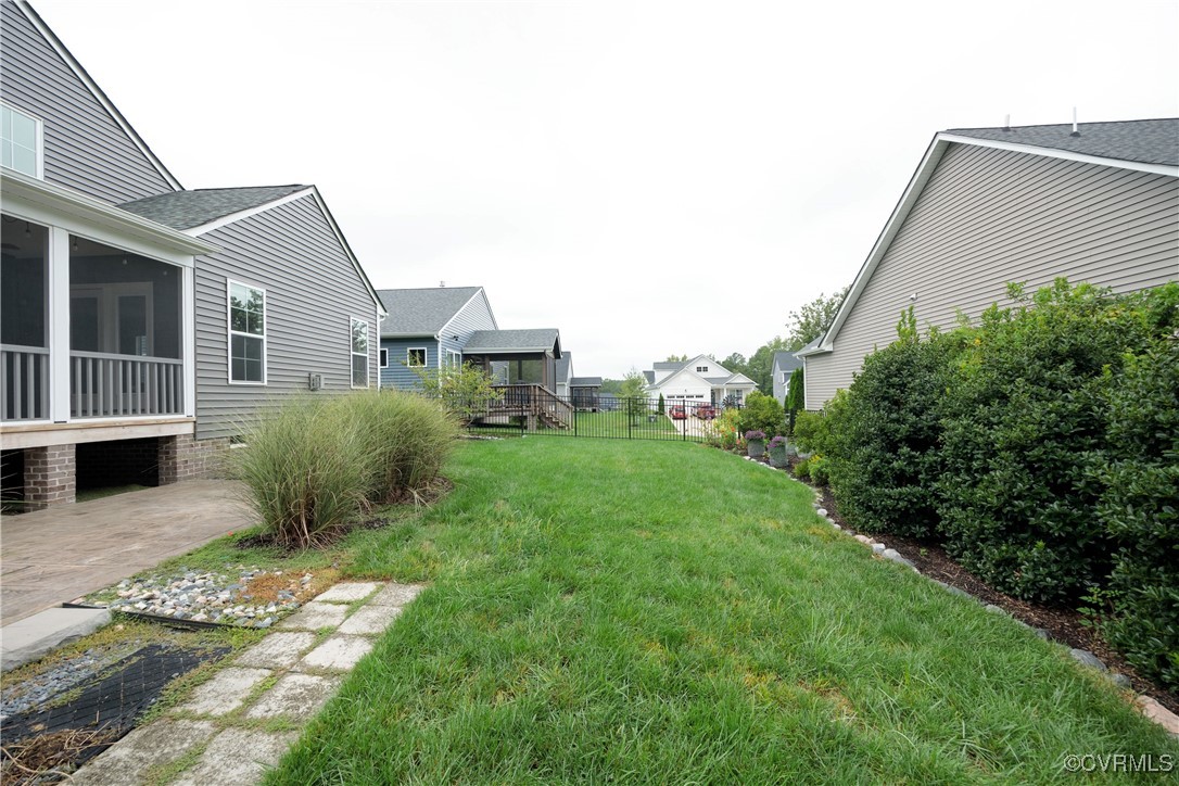 15730 Fishers Green Dr