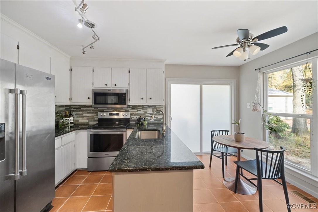 3016 Three Bridges Rd