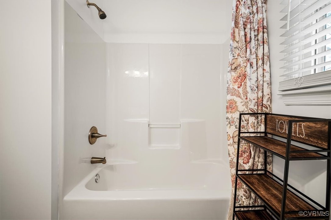 2842 Providence Creek Rd