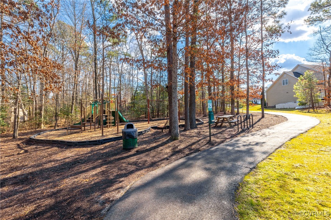 10431 Pembrooke Dock Ct