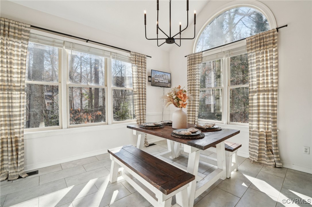 9150 Kings Charter Dr