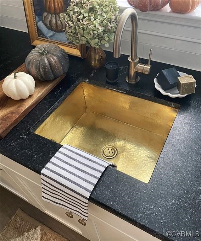 9444 Wickham Crossing Way