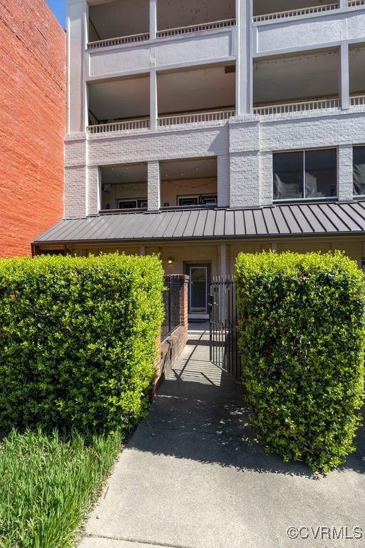 215 N 19th St Unit#U42