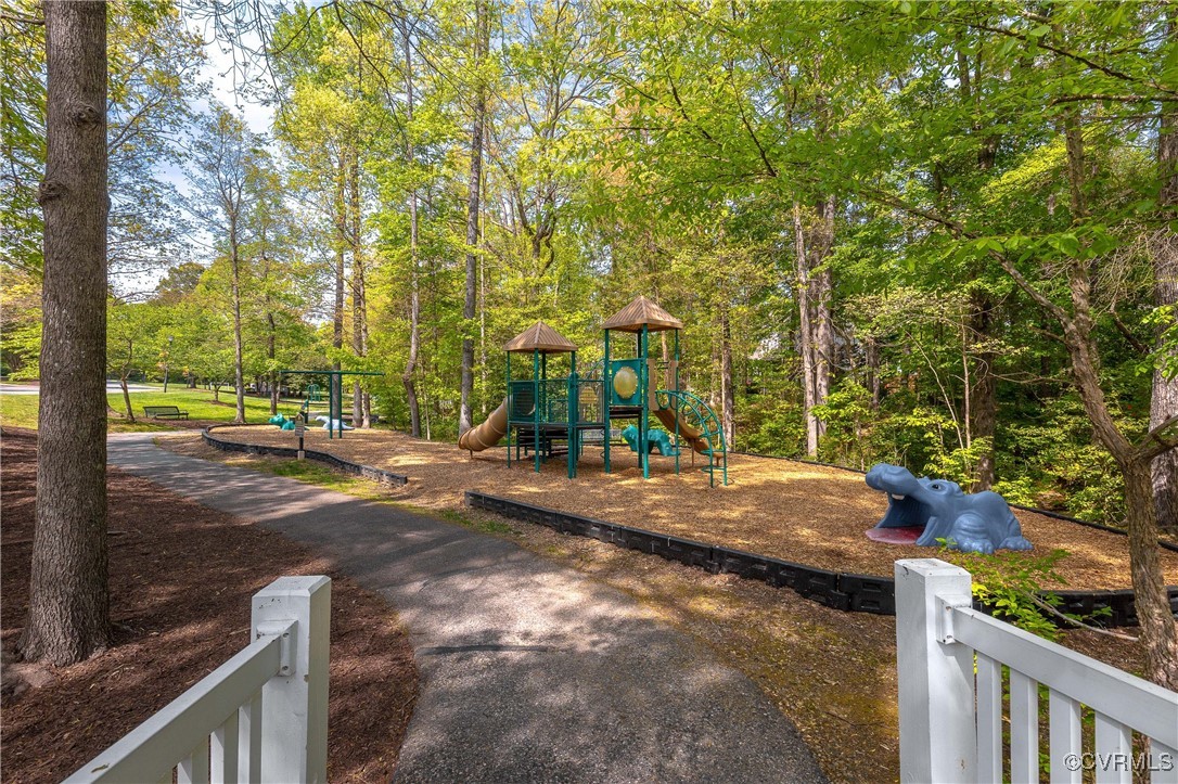 7718 Hampton Summit Pl