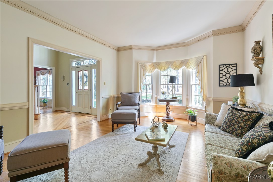 15301 Fox Briar Ct