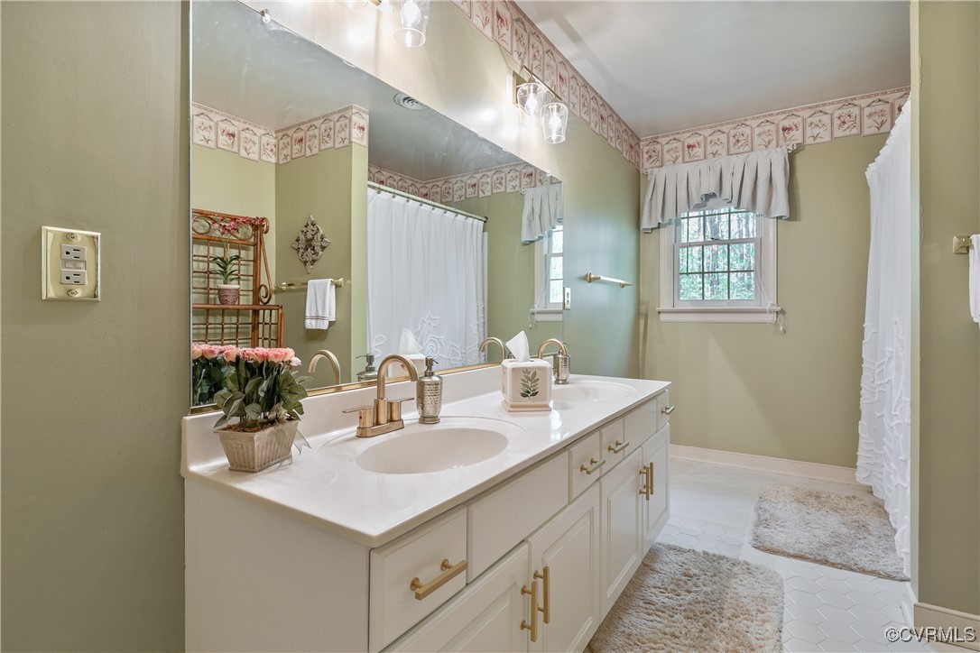 15301 Fox Briar Ct