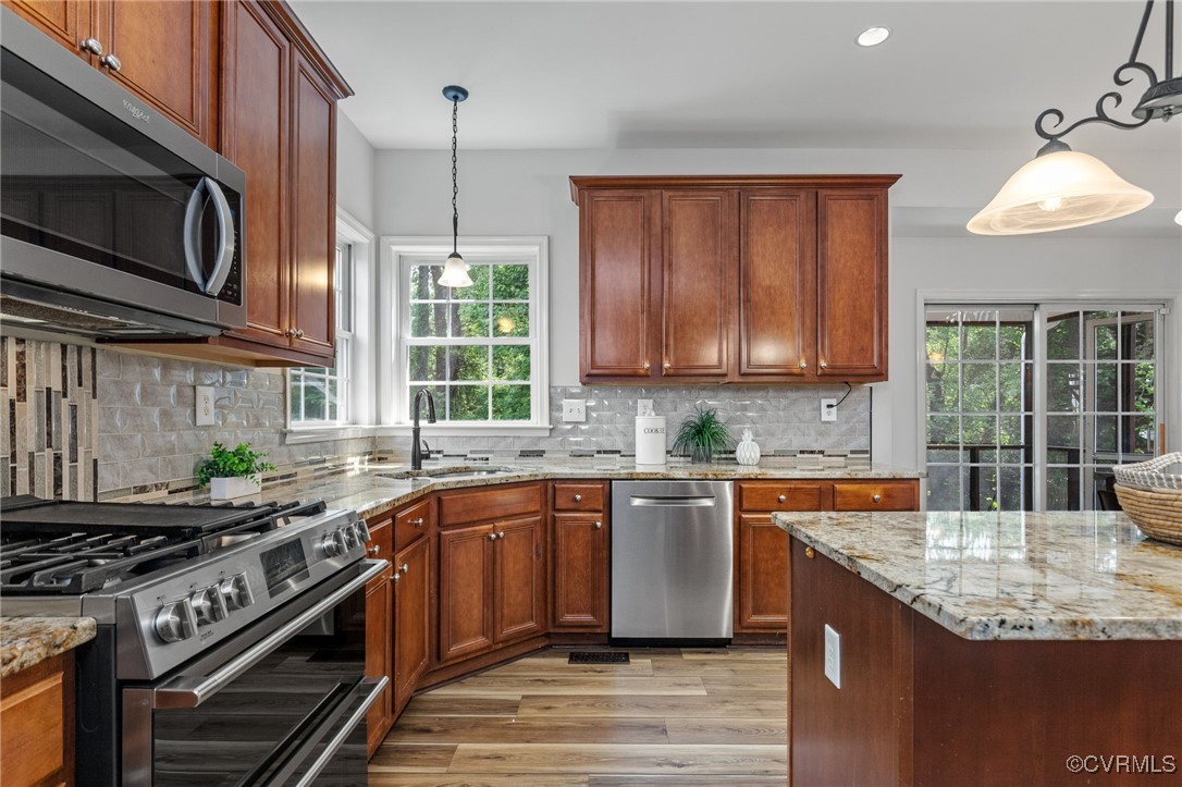 14713 Waters Shore Dr