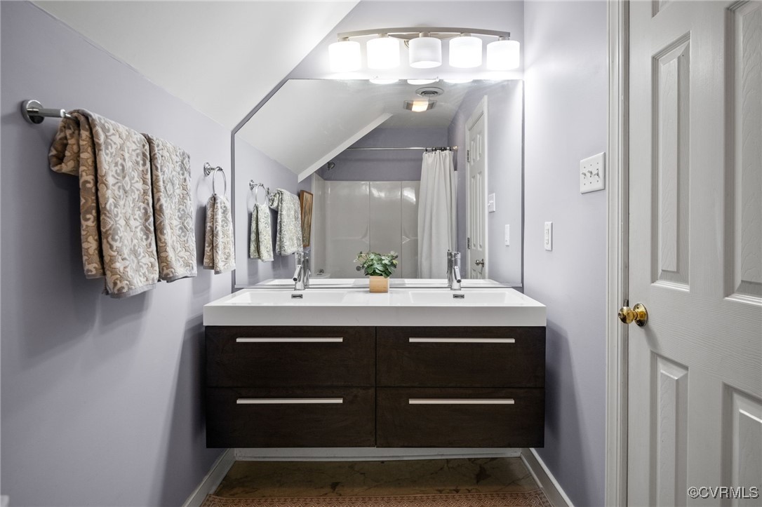 14221 Sylvan Ridge Rd