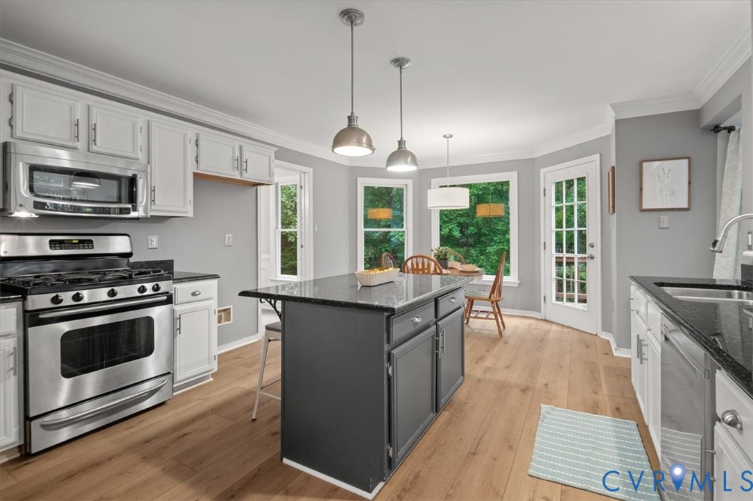 5506 Windy Ridge Ter