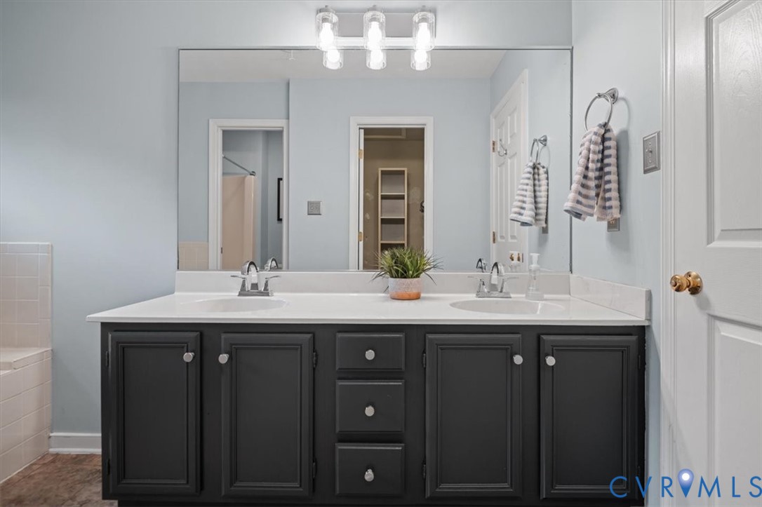 5506 Windy Ridge Ter