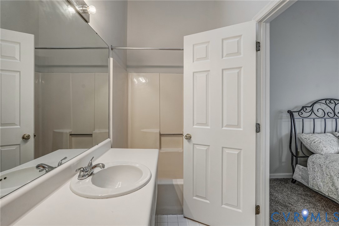 12255 Shore View Dr