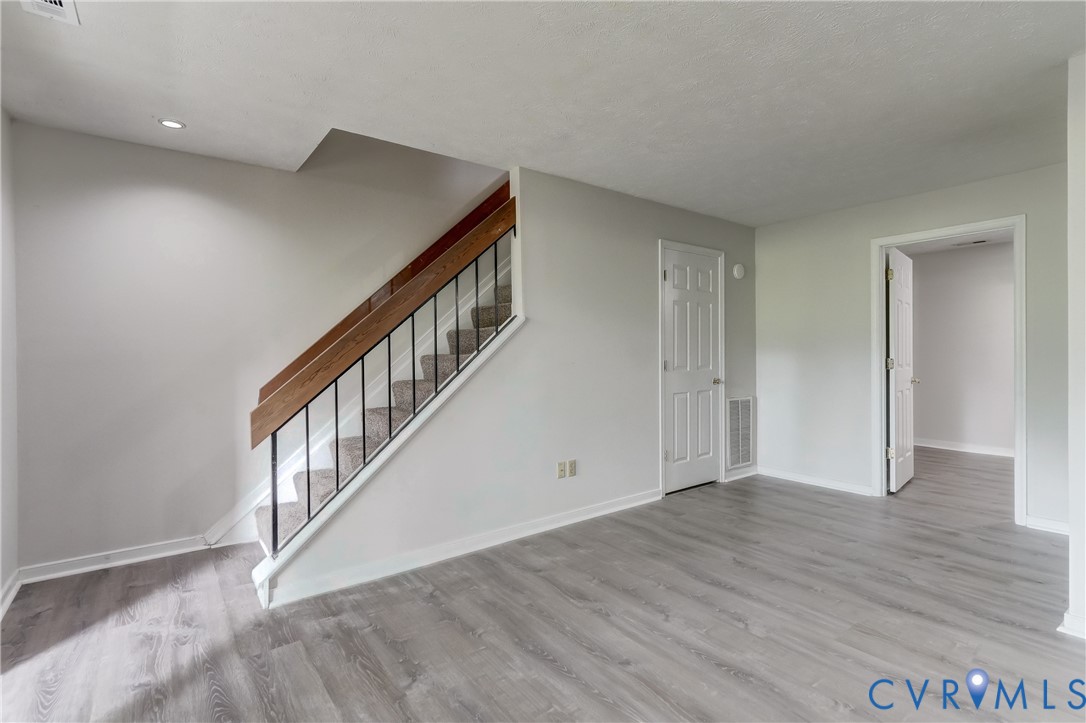 12255 Shore View Dr