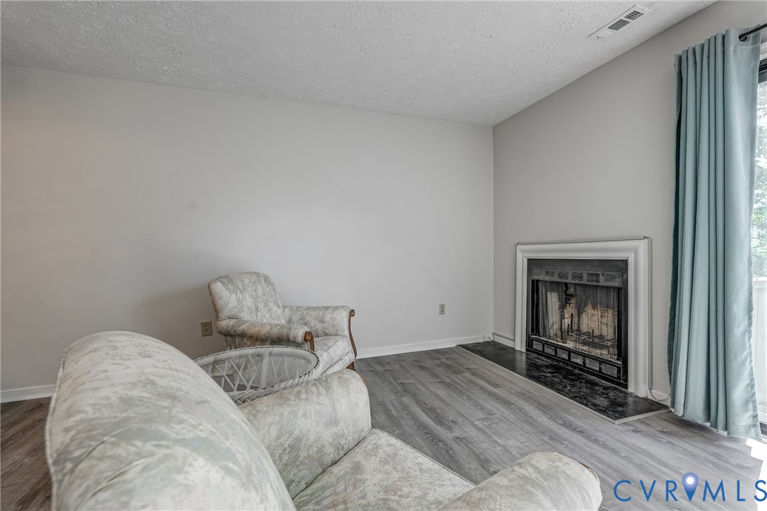 12255 Shore View Dr