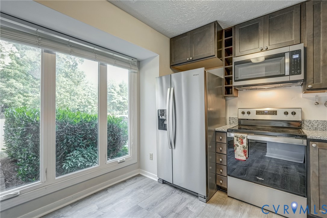 12255 Shore View Dr