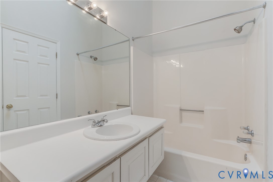 12255 Shore View Dr