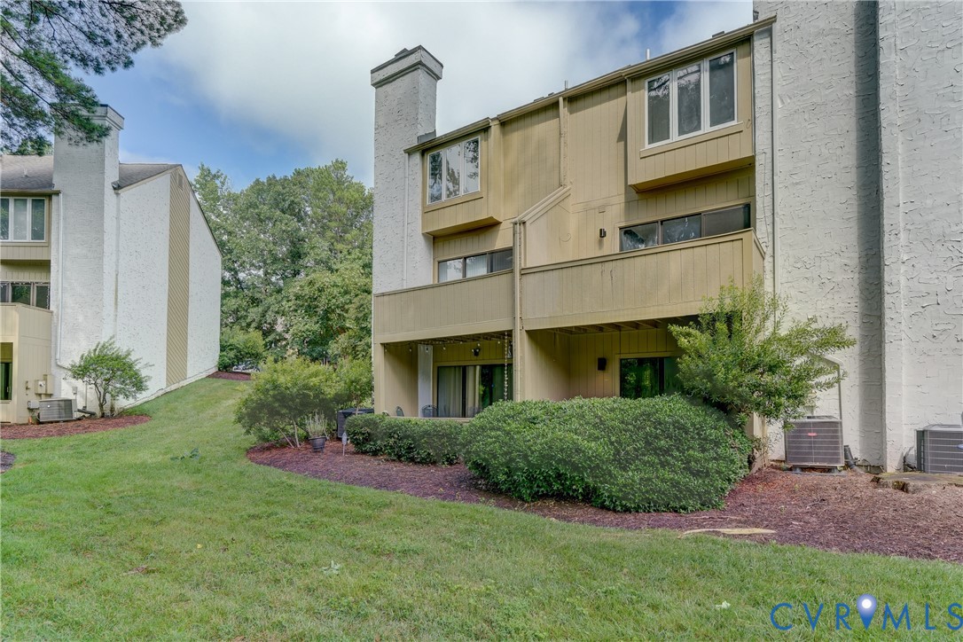 12255 Shore View Dr