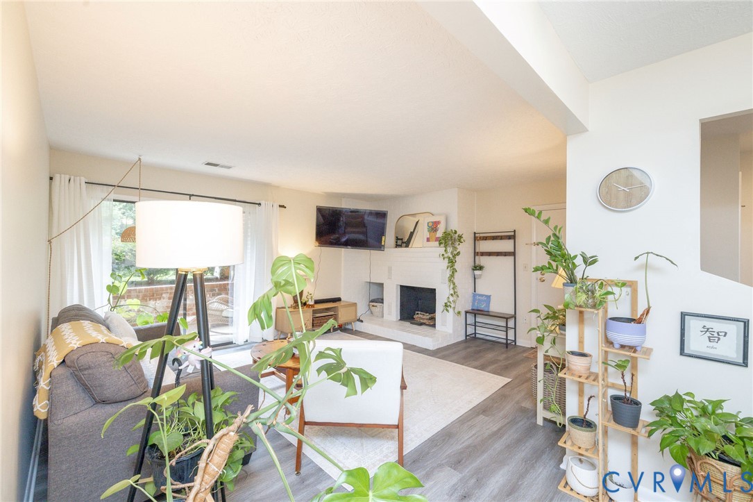 2119 Turtle Run DR Unit#4