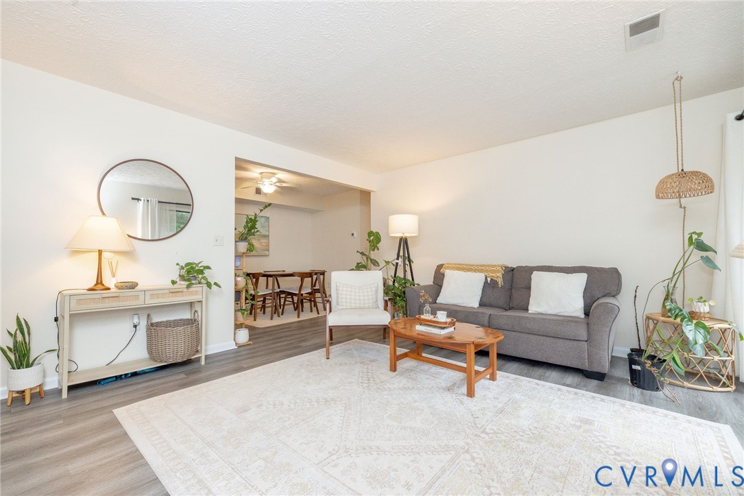 2119 Turtle Run DR Unit#4