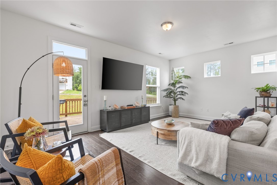 17231 Gossamer Dr