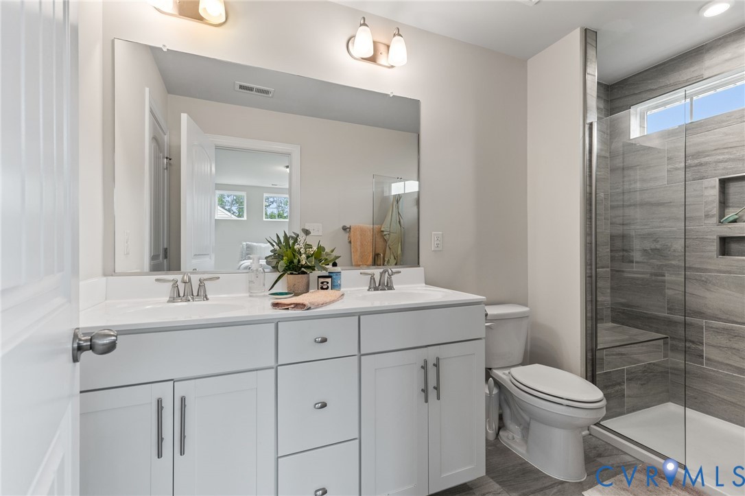17231 Gossamer Dr