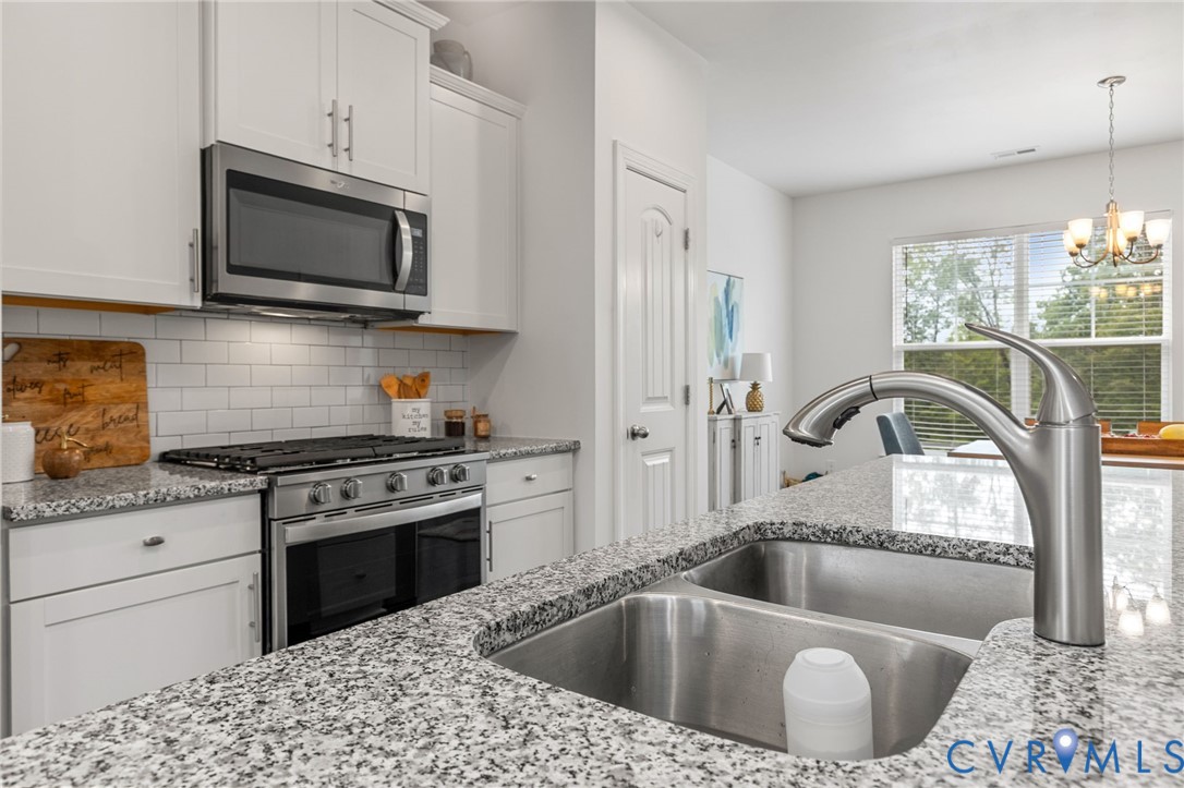 17231 Gossamer Dr