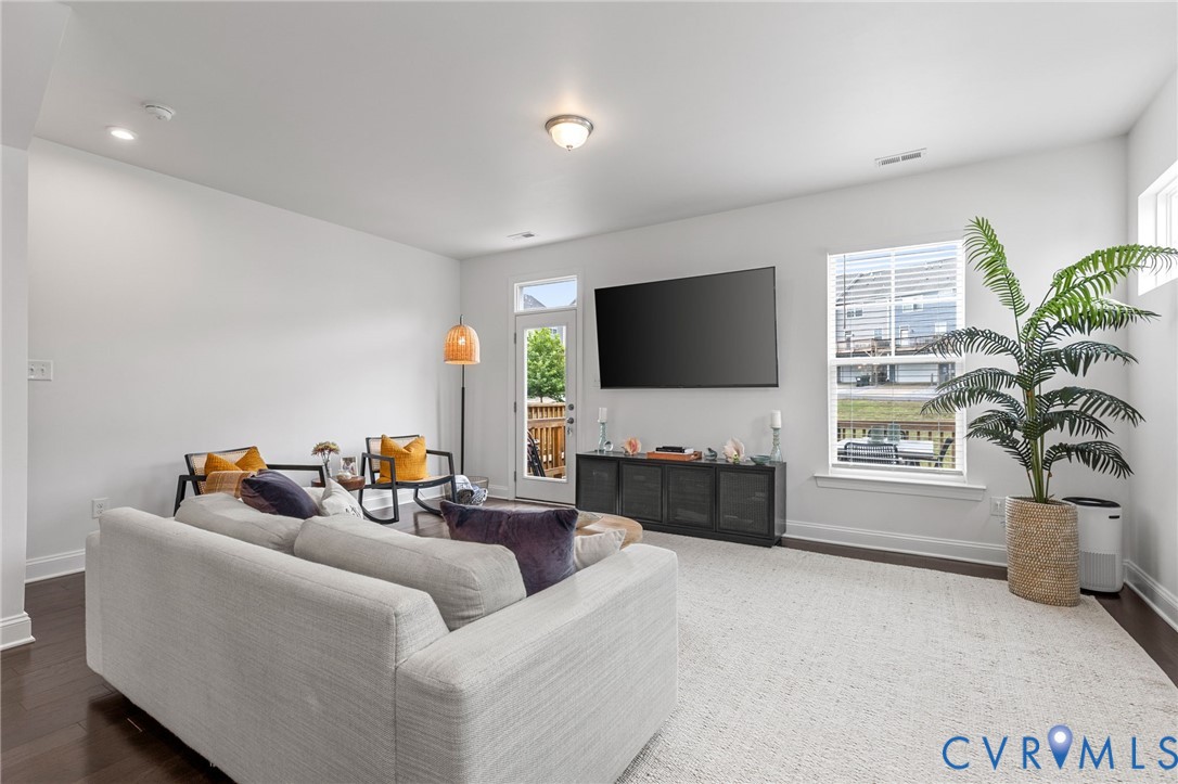 17231 Gossamer Dr