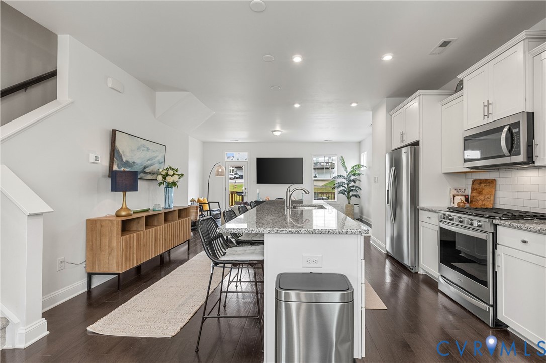 17231 Gossamer Dr