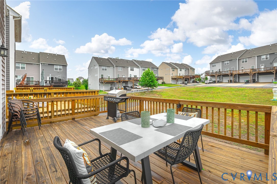 17231 Gossamer Dr