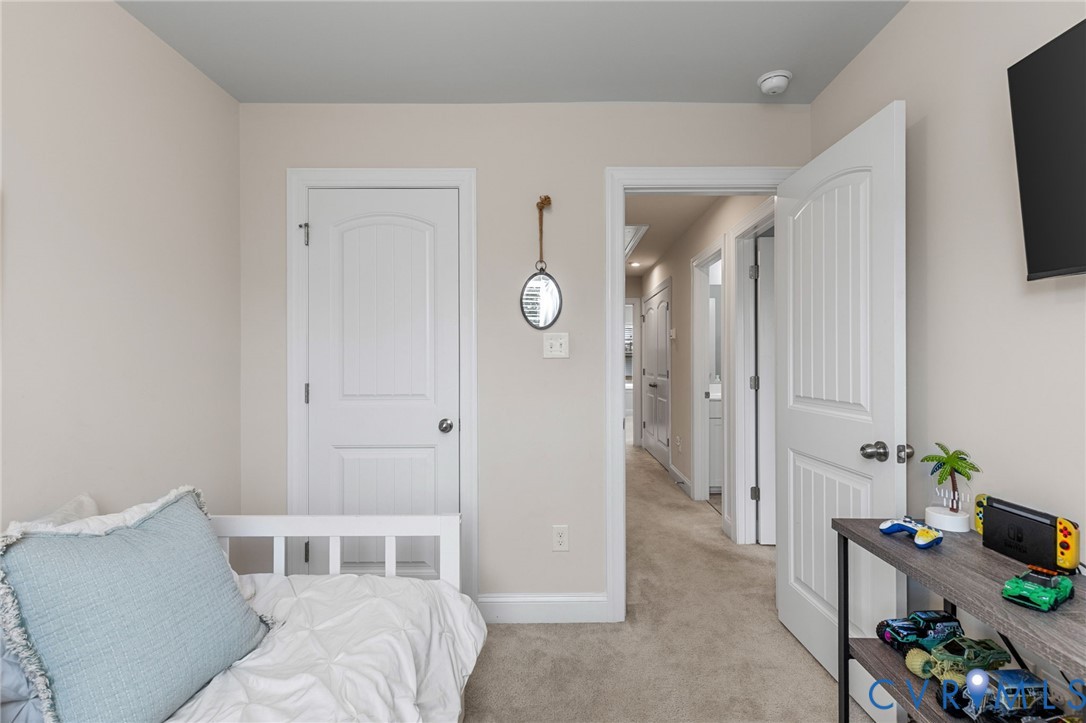 17231 Gossamer Dr