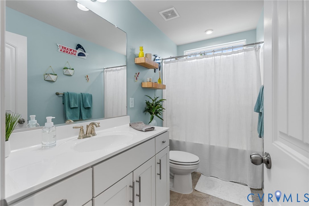 17231 Gossamer Dr