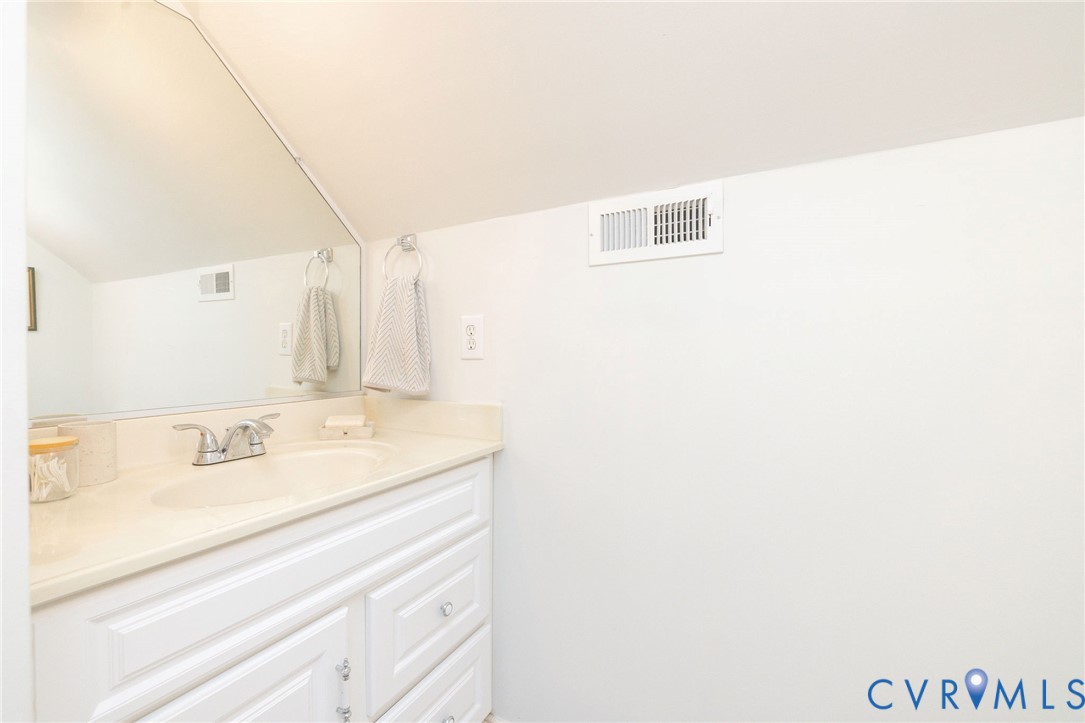 11207 Arbor Green Dr