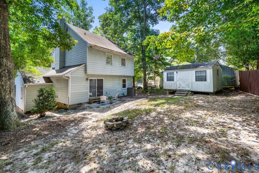 3210 Castlebury Dr