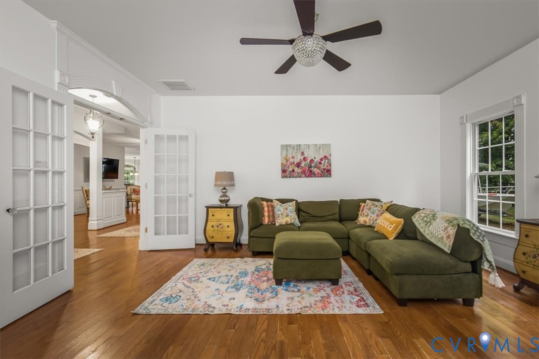 13006 Hensley Rd