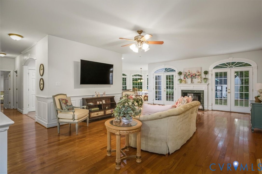 13006 Hensley Rd