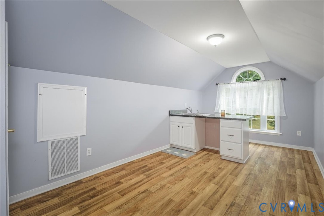 13006 Hensley Rd
