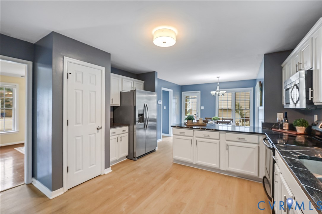 12136 Warfield Estates Dr