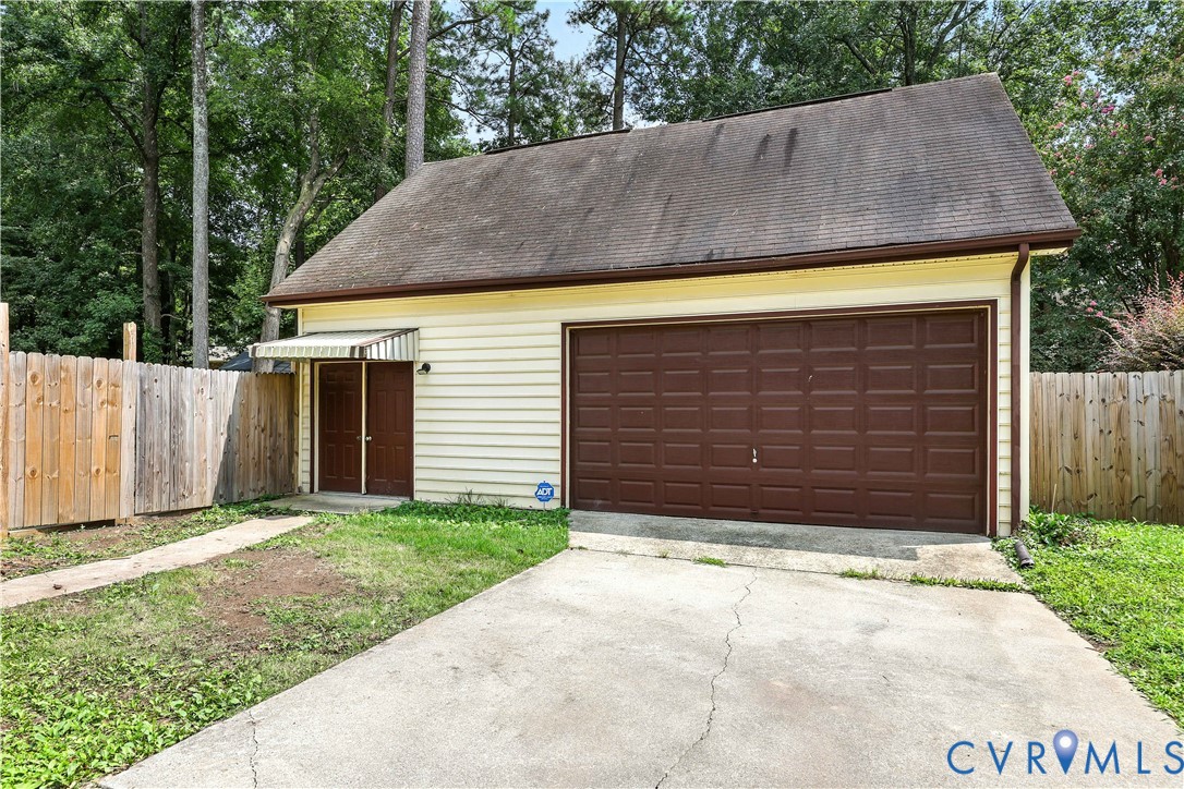 12305 Little Pond Ln