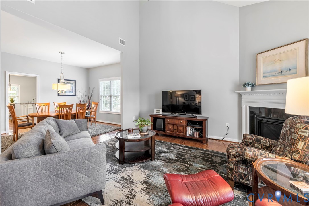 2505 Sailboat Pl