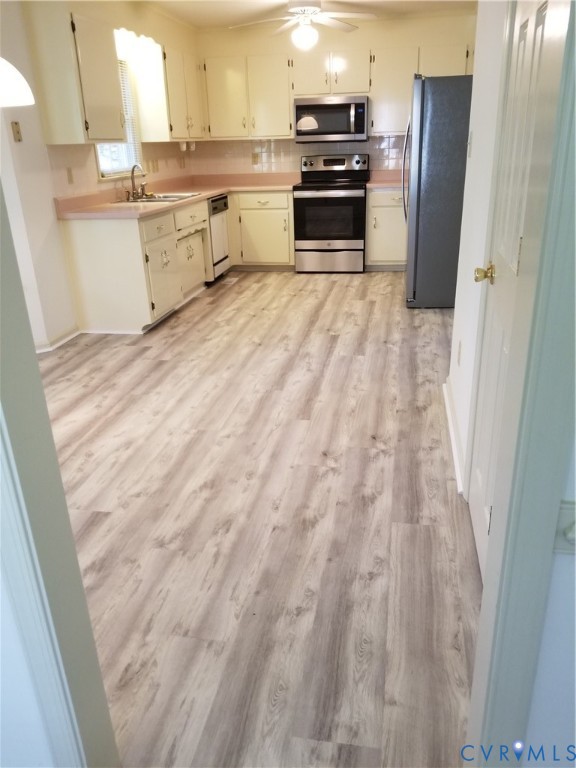13708 Thornhill Ter