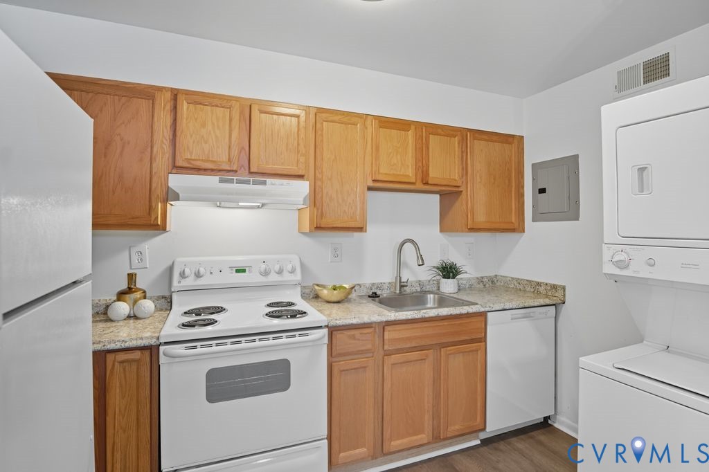 1506 Stowmarket Ct