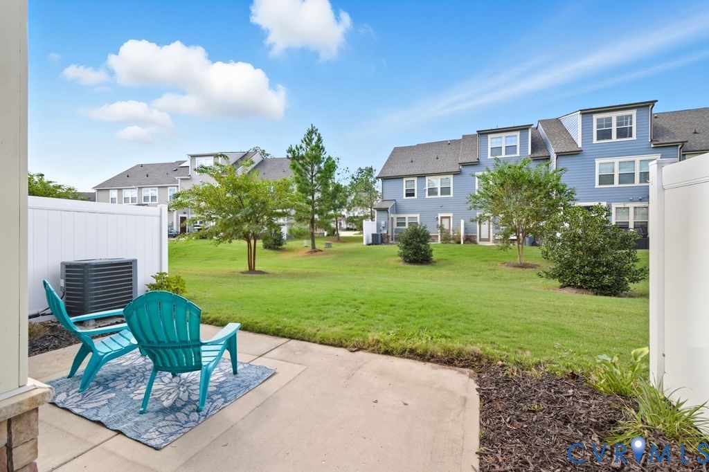 17639 Wynstone Park Ln