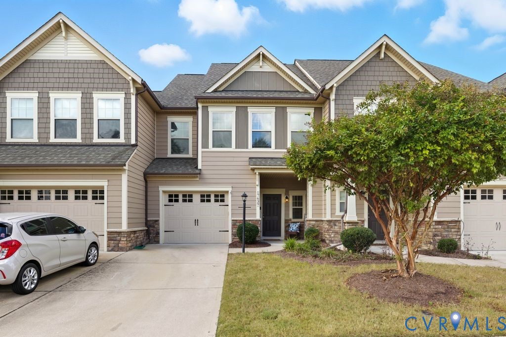 17639 Wynstone Park Ln