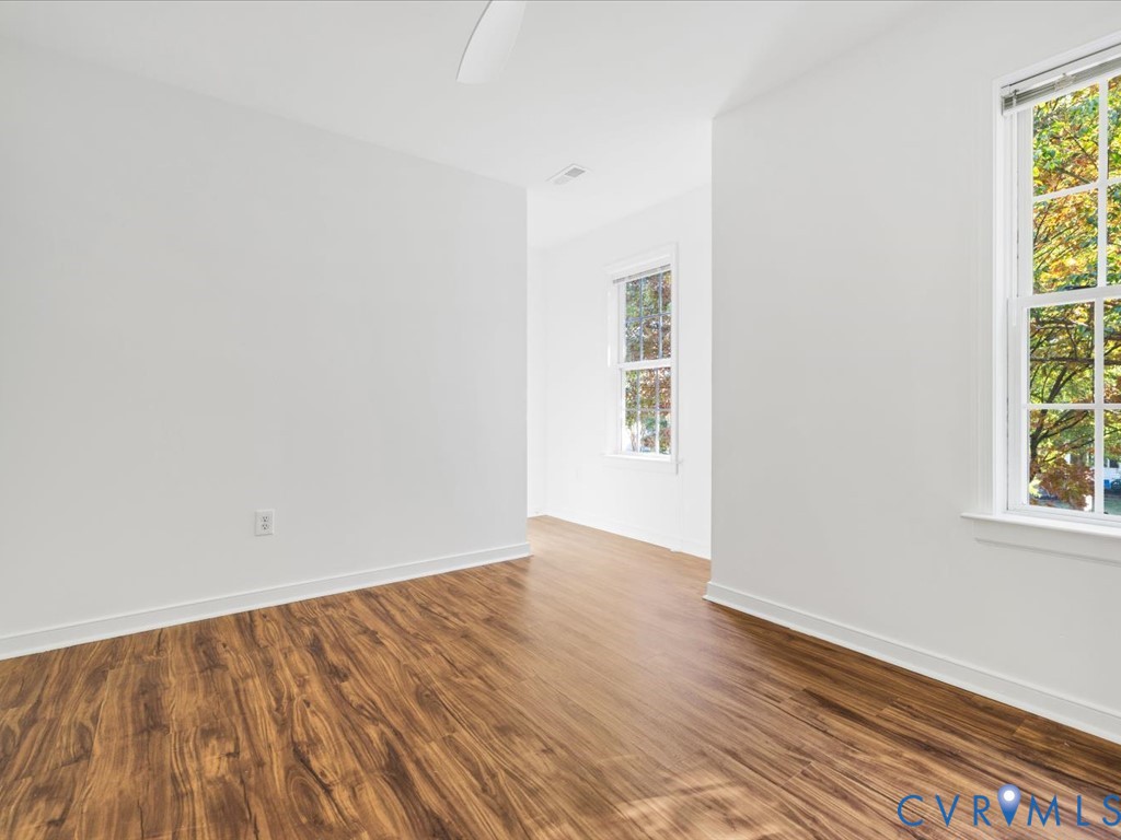 6900 Dartmouth Ave