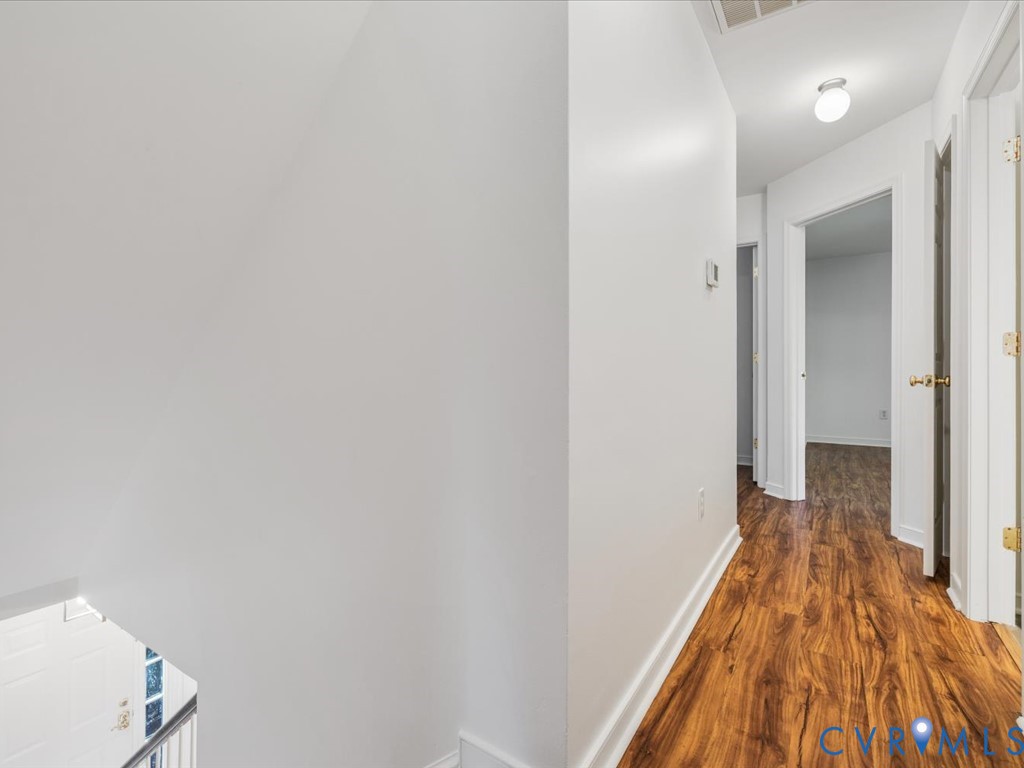 6900 Dartmouth Ave